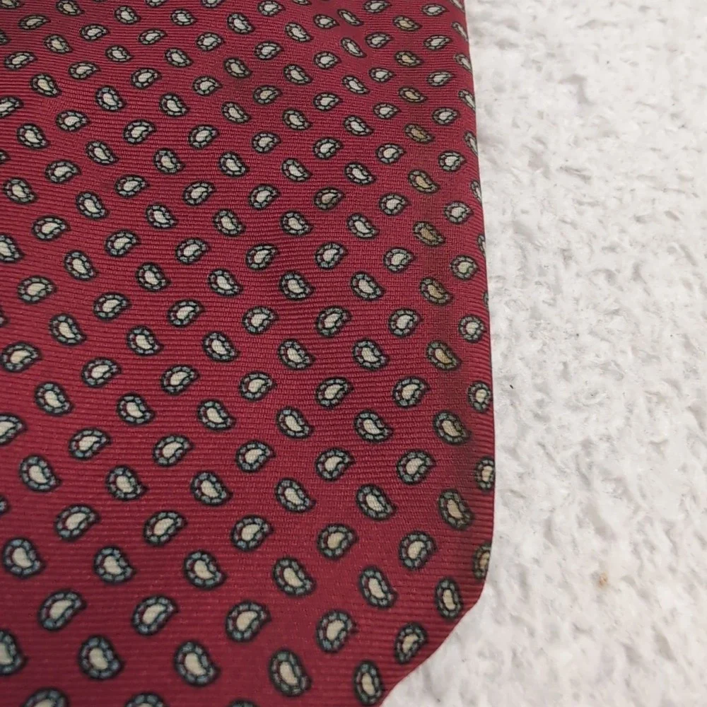 Yves Saint Laurent YSL Tie Red Mini Paisley Print 100% Silk USA Stain‎